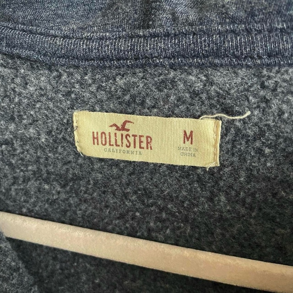 Vintage 2000s hollister hoodie 🤍 - Picture 6 of 6